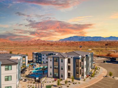 221 N Cliff Side Dr #301