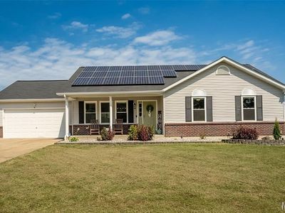 64 Robin Hood Dr