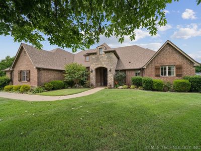 7030 N 196th Pl