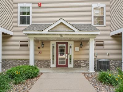 12761 Collegeview Dr APT 201