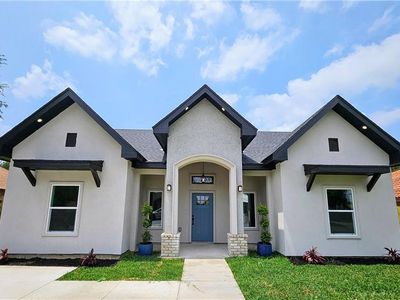 1211 S Cherry Blossom Cir