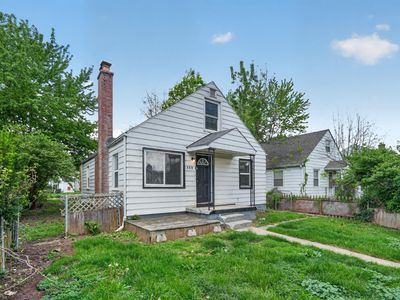 555 Clark Ave