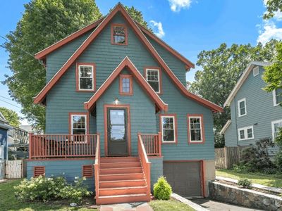 260 Hillside Ave
