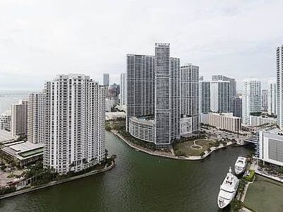 325 Biscayne Blvd #3817