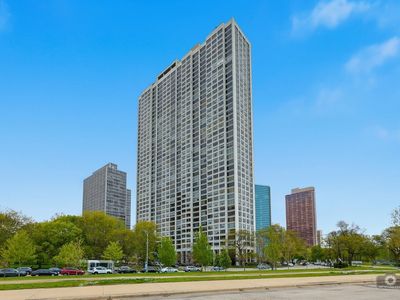 2800 N Lake Shore Dr APT 3411