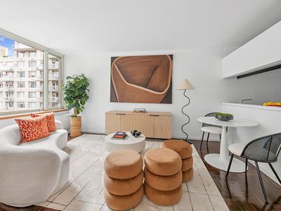 2373 Broadway APT 1009