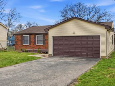 1013 S Hempstead Rd