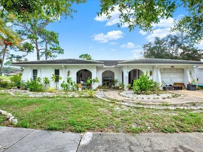 Property at 601 Ivey Ln, Tarpon Springs, FL
