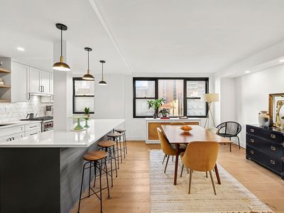 235 E 57th St APT 8F