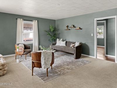 224 W Pacific Dr
