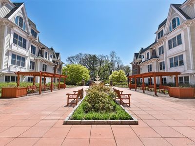 225 Stanley Avenue #316