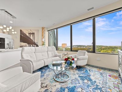 5601 Smetana Dr UNIT 918