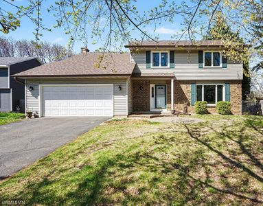 1712 James Ct
