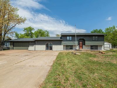 6344 N Scottsville St