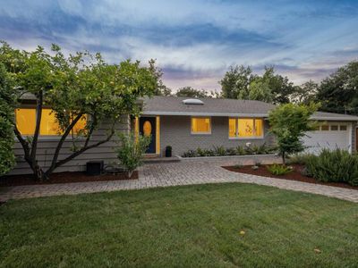 1114 Laureles Dr