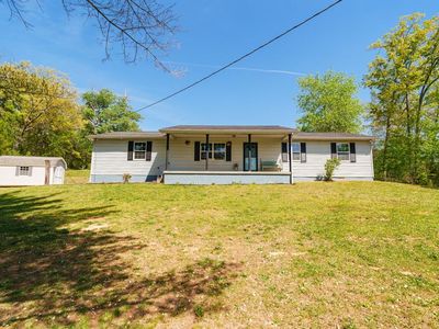 2209 Cliff Ln