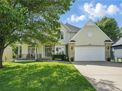 1040 Silverleaf Ln