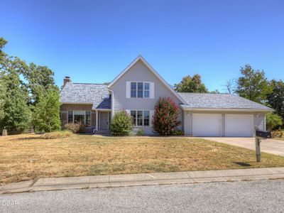 312 Lakeview Ln