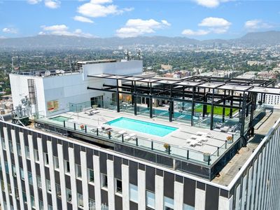 3810 Wilshire Blvd APT 2002