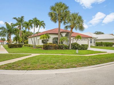 2615 Country Golf Drive