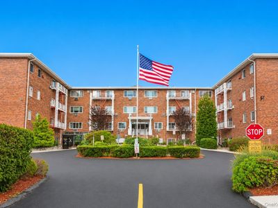 838 Pelhamdale Avenue #2H