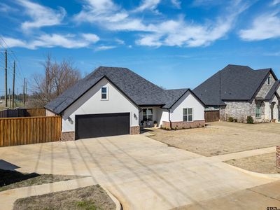 105 Heritage Way