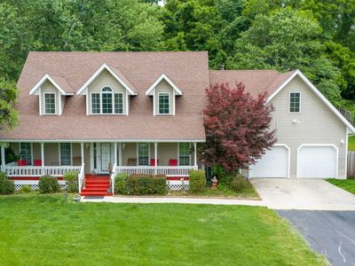 613 W Hubble Drive