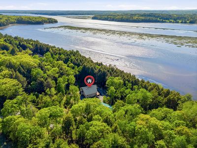 787 River Road