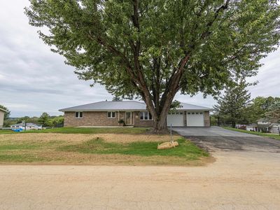 913 Arrowhead Dr