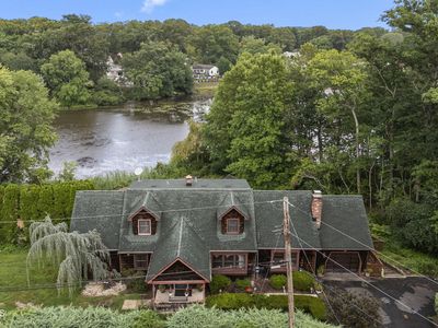 30 S Lakeview Drive