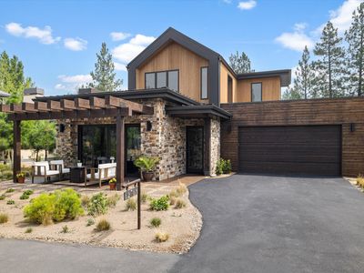 62768 NW Sand Lily Way