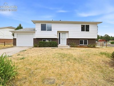 4506 Adieu Cir