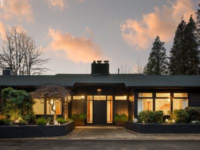 400 NW Miller Rd