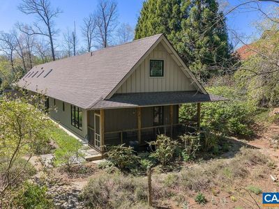 889 Old Garth Rd