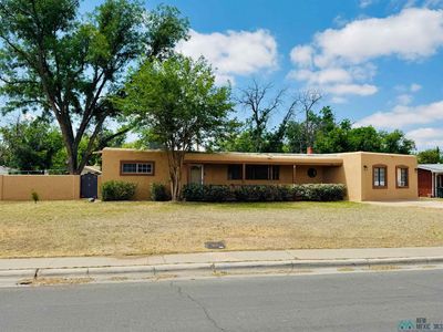 1421 N Country Club Cir