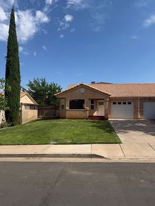 208 W 685 N