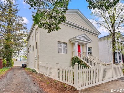 287 Saint John Street