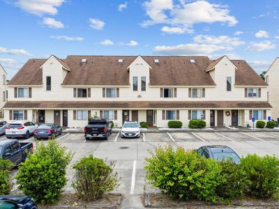 510 Fairwood Lakes Ln. #11-I