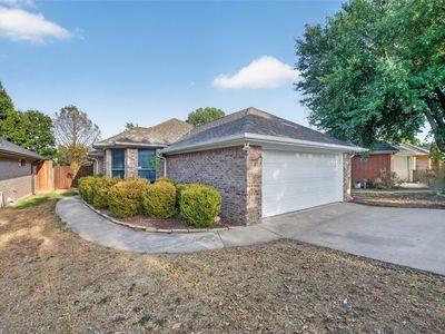 Property at 738 Harbour Town Dr, Lake Dallas, TX