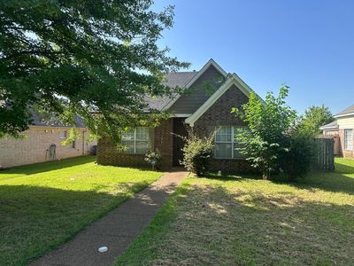 8857 Macon Rd