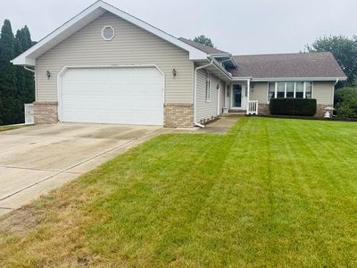 1401 Capri Ln