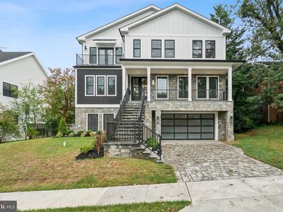 4929 34th Rd N