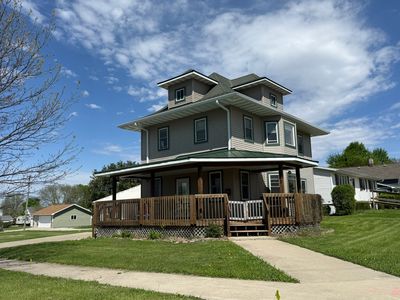 Property at 1402 4th Ave, Belle Plaine, IA