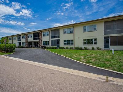 416 73rd Ave N APT 207