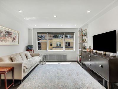 415 E 52nd St APT 11JC