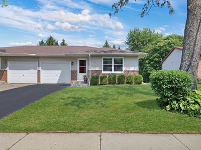 Property at 537 Lincoln Ave, Grayslake, IL