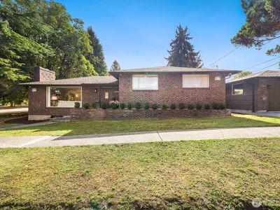 4302 S Thompson Avenue