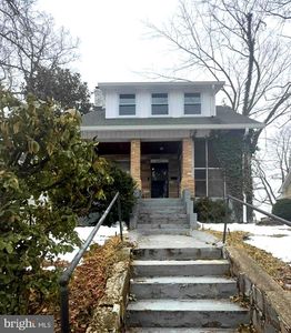 1151 44th Pl SE