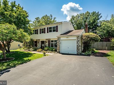 Property at 76 Meadowfield Dr, Southampton, PA