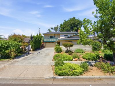 1155 Lockhaven Way